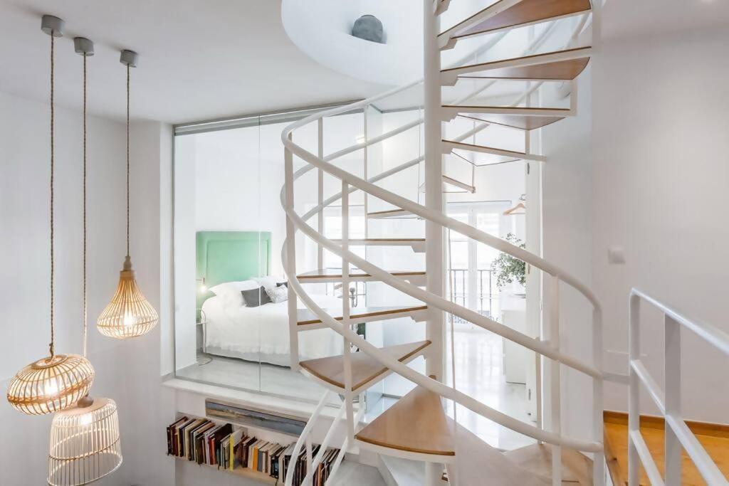 Impresionante Duplex Con Terraza Propia Séville